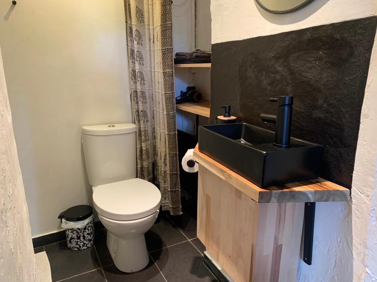 Chambres Et Table D'Hotes Au Brabo Mormoiron Esterno foto