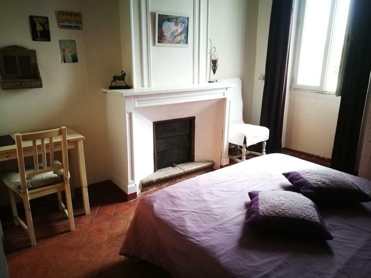 Chambres Et Table D'Hotes Au Brabo Mormoiron Camera foto